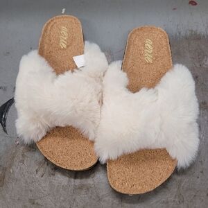 New Womens Aerie Sherpa Clogs Size 8 Soft comfy slippers slides